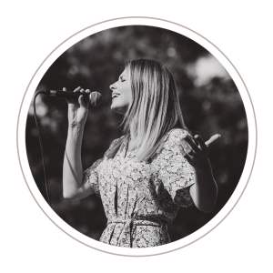 Lucy Faye professional singer for weddings in Costa del Sol