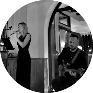 Lucy Faye wedding singer and Kasper Jensen guitar player at Costa del sol wedding duo